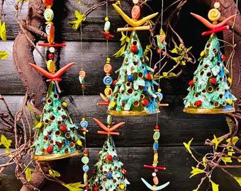 x-mas Windglöckchen Tannenbaum mit Zapfen+Ornamentseil